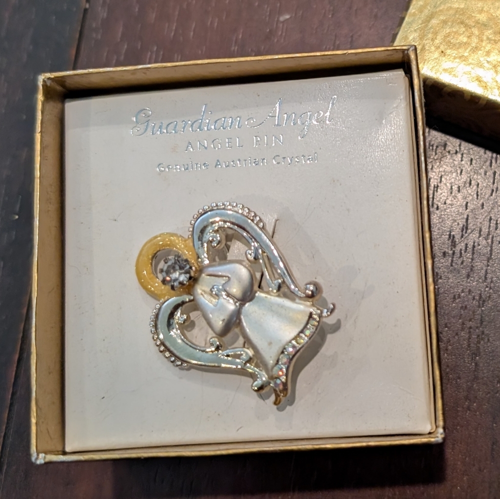 🔥$5 if bundled🔥Ornate Silver and Gold Brooch Collection